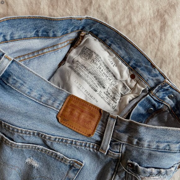 Levi's 501 Denim Shorts - Picture 4 of 6
